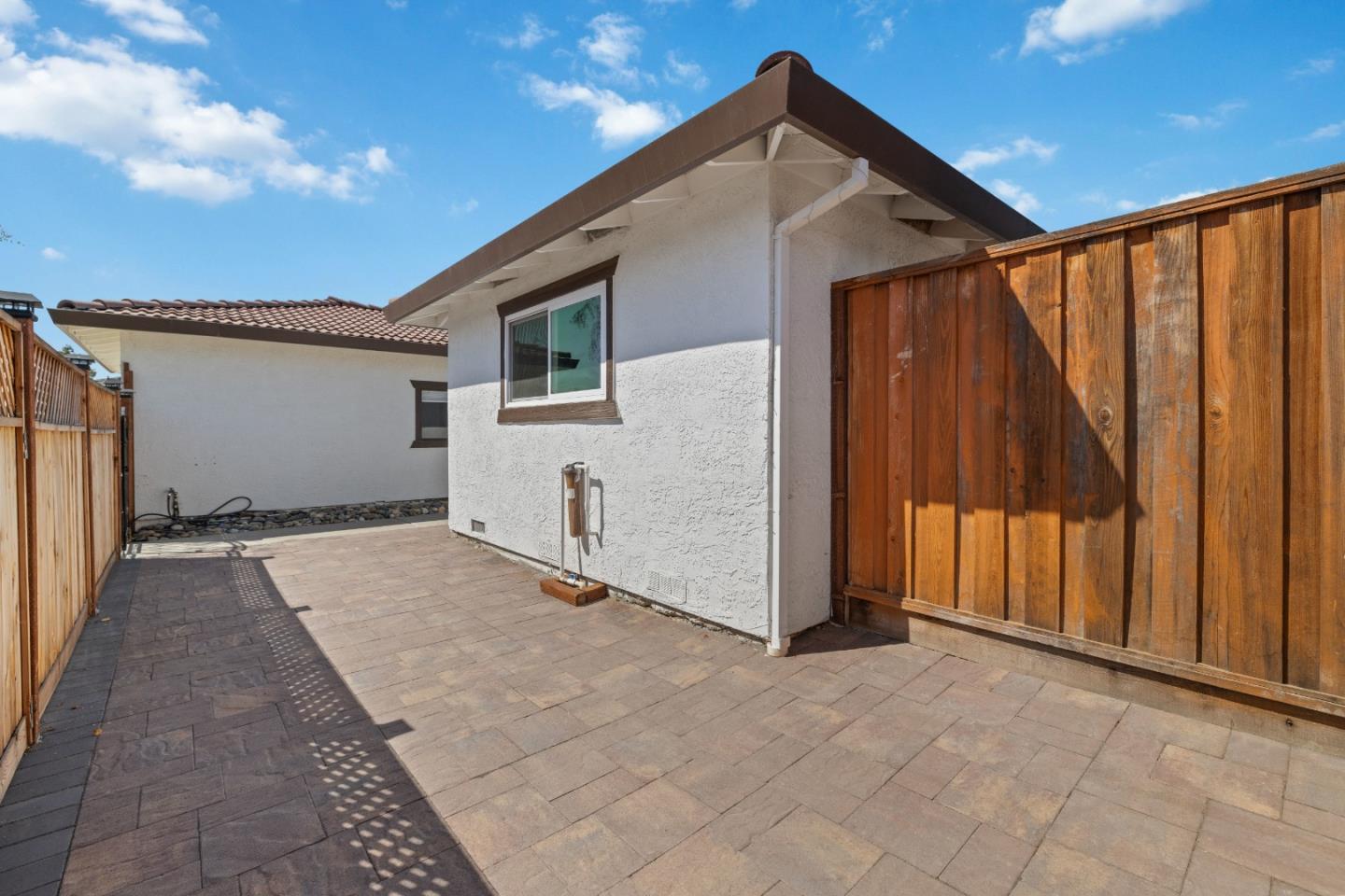 1640 Sunset Drive
