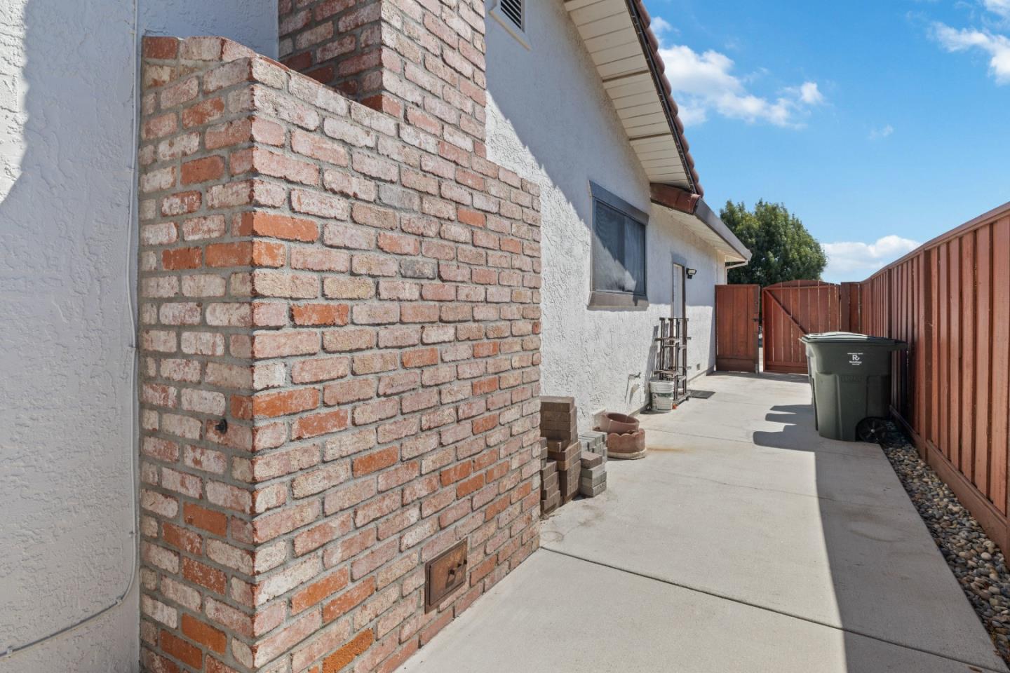 1640 Sunset Drive