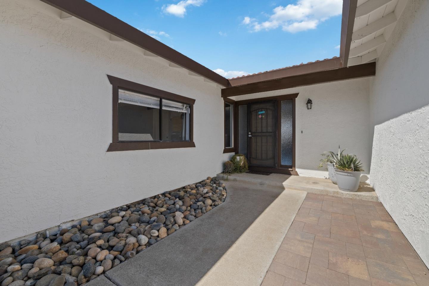1640 Sunset Drive