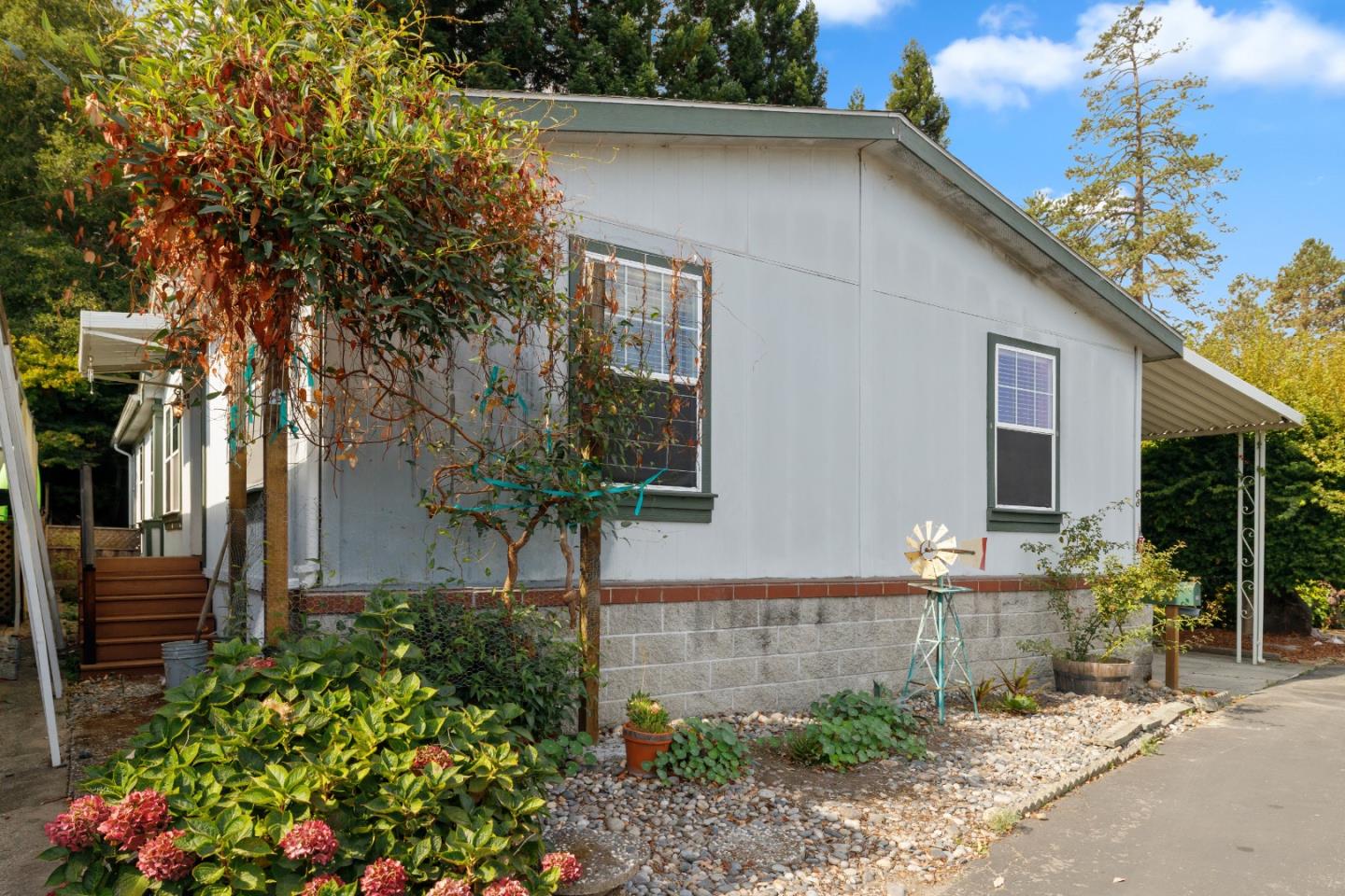 444 Whispering Pines Drive Unit: 68