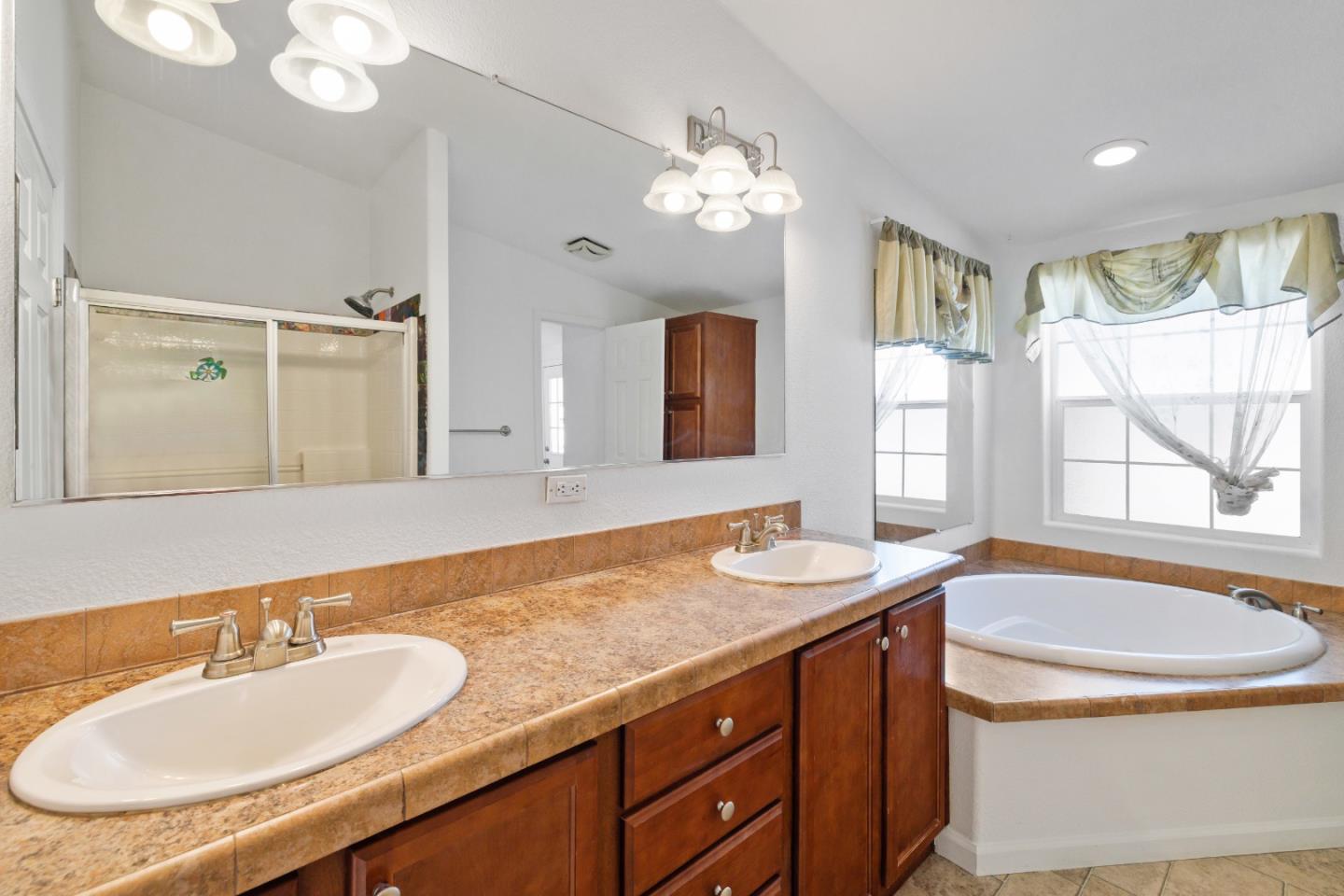 444 Whispering Pines Drive Unit: 68