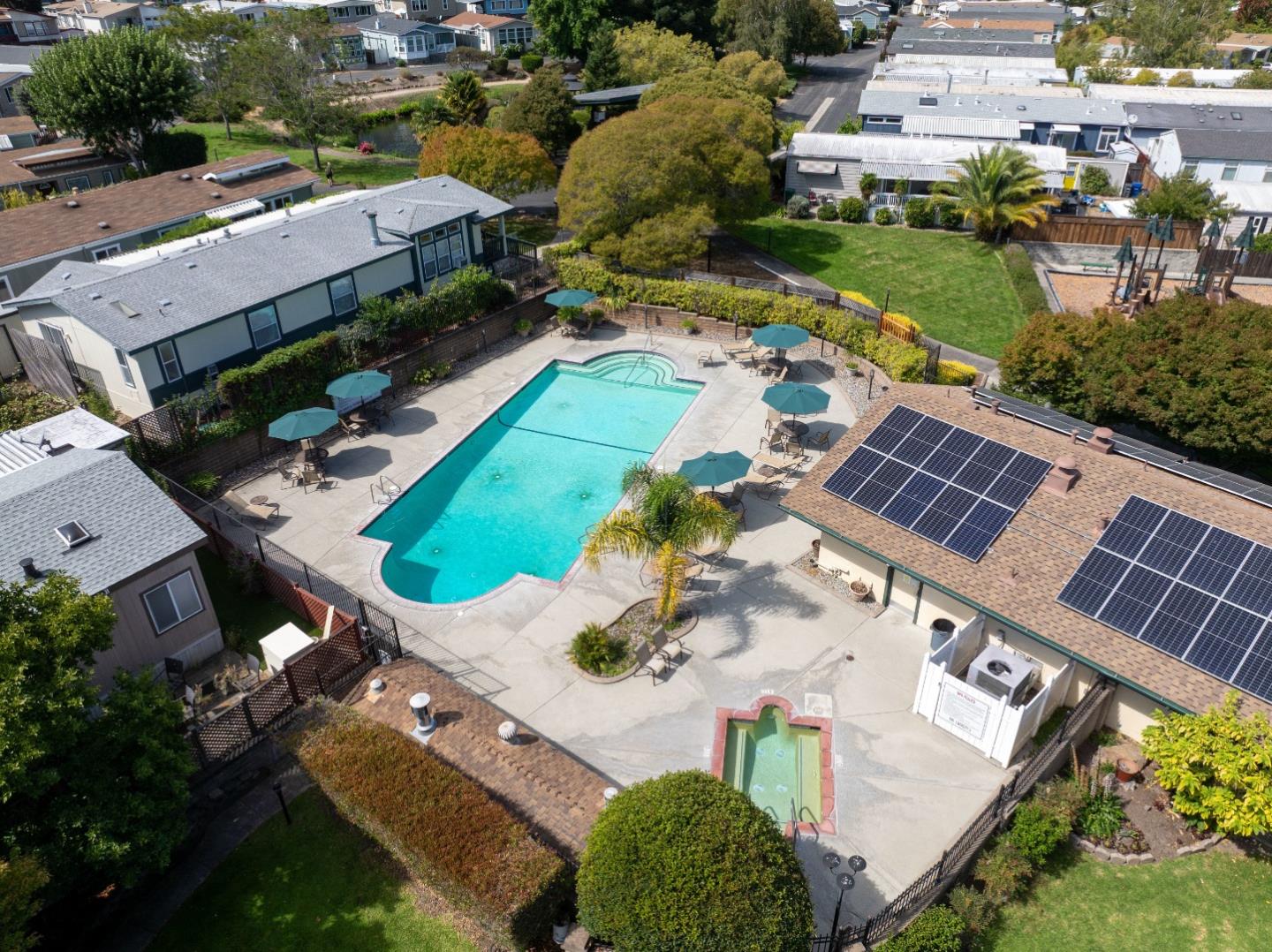 444 Whispering Pines Drive Unit: 68