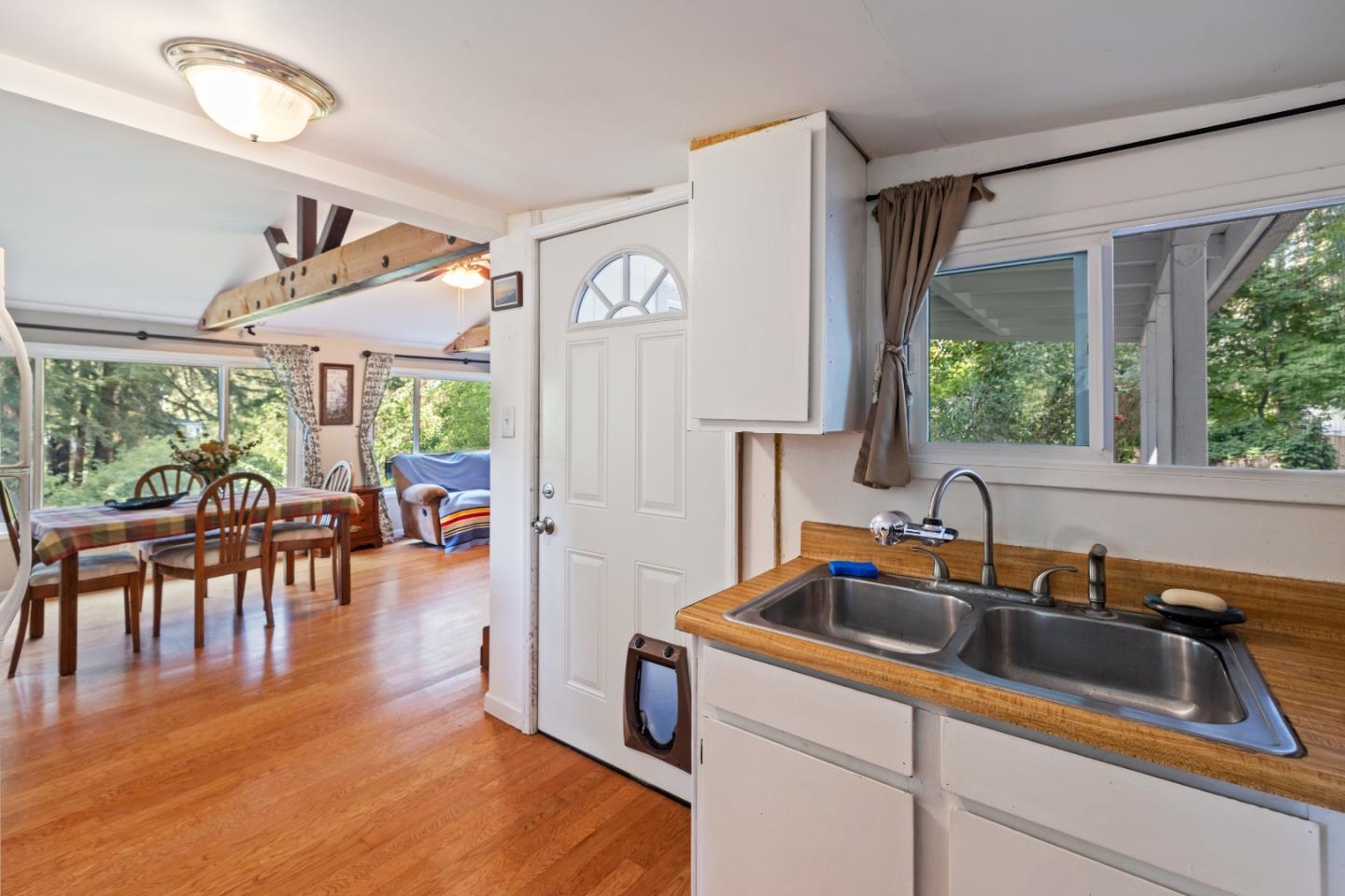 234 Caledonium Avenue