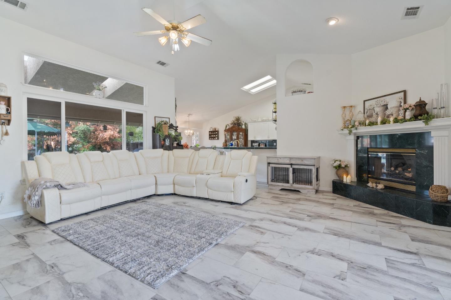 2920 Aspen Glow Lane