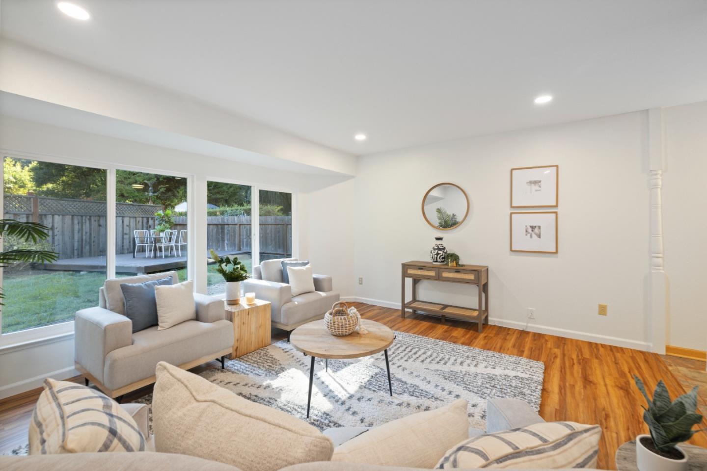 180 Sunnycroft Road