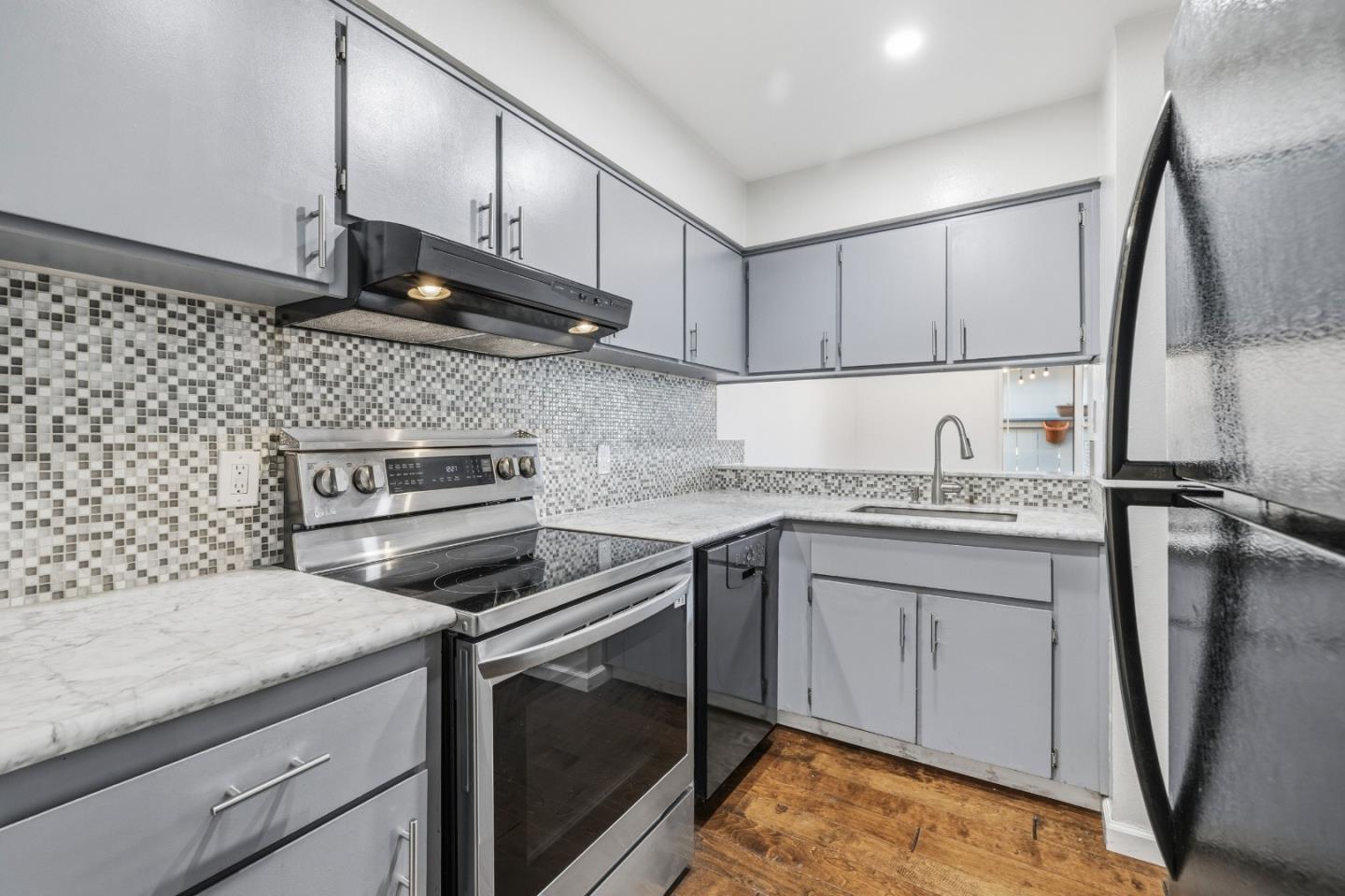 1925 46th Avenue 127