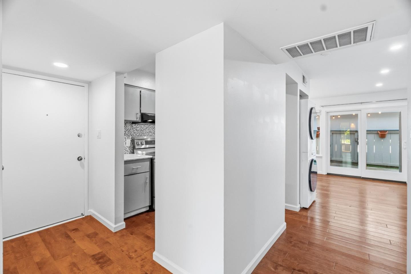 1925 46th Avenue 127