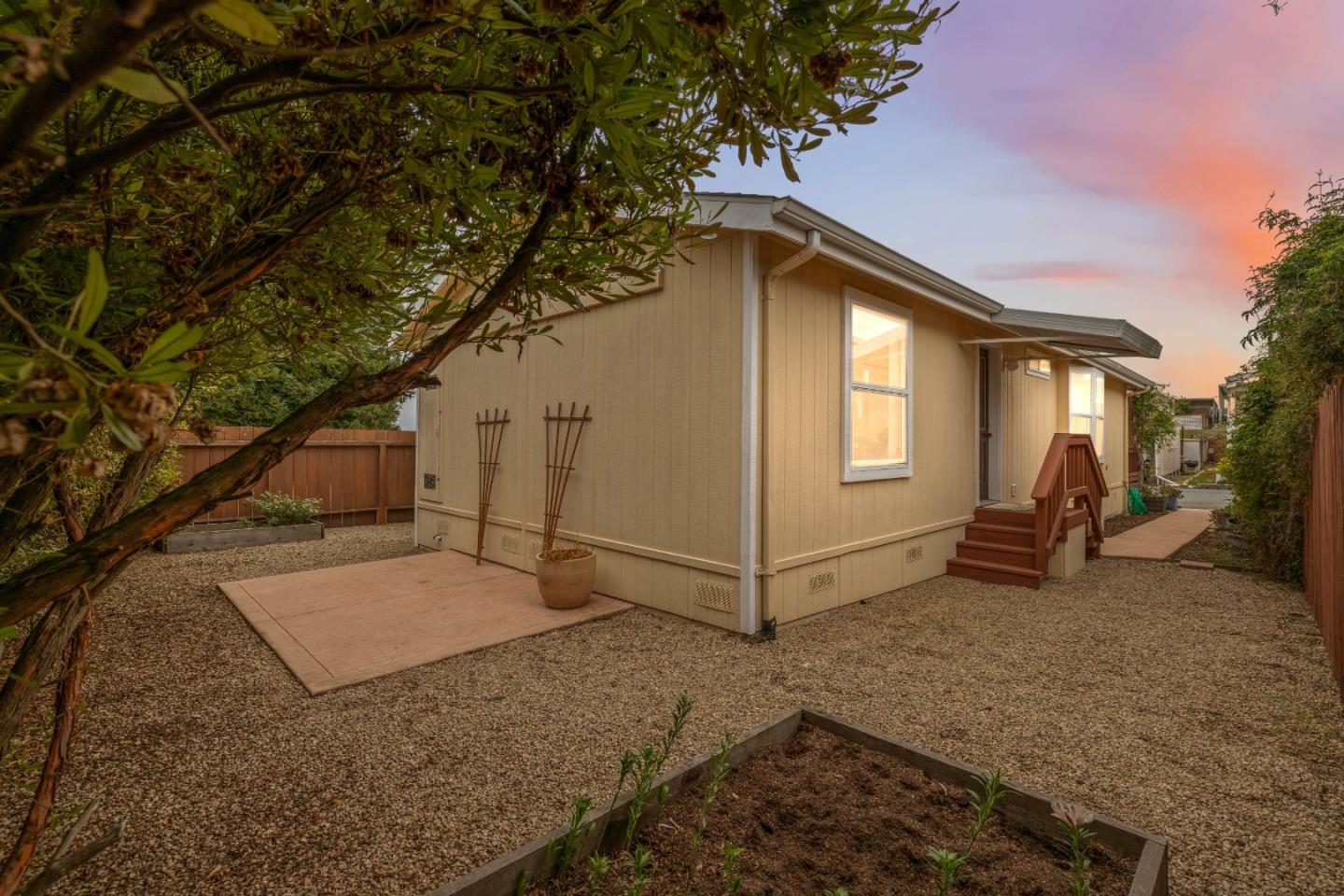 144 Holm Road Unit: 75