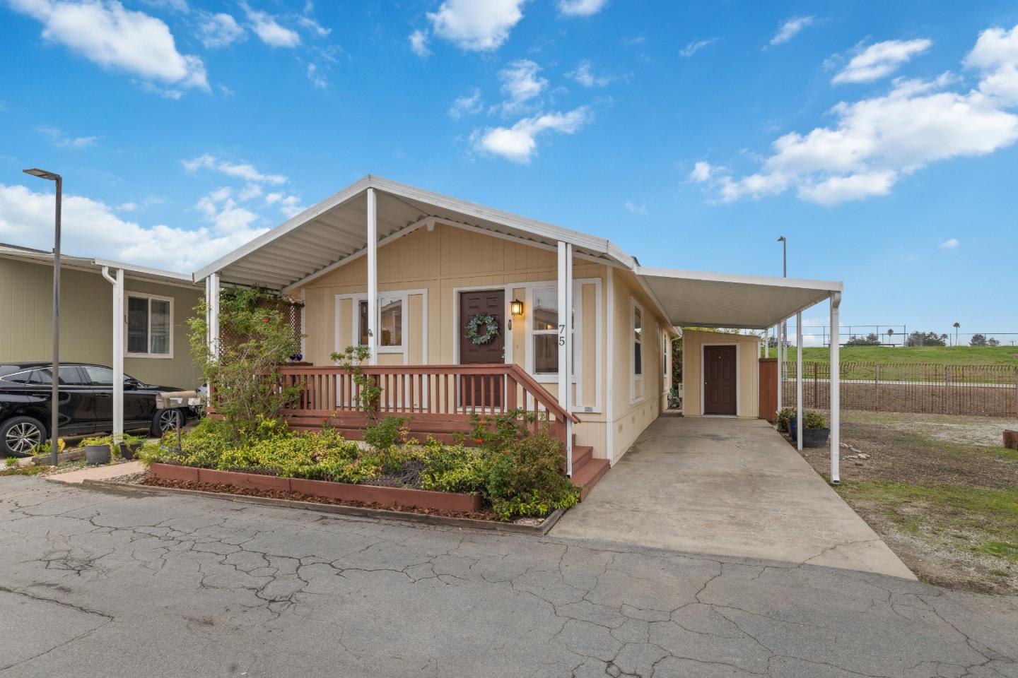 144 Holm Road Unit: 75