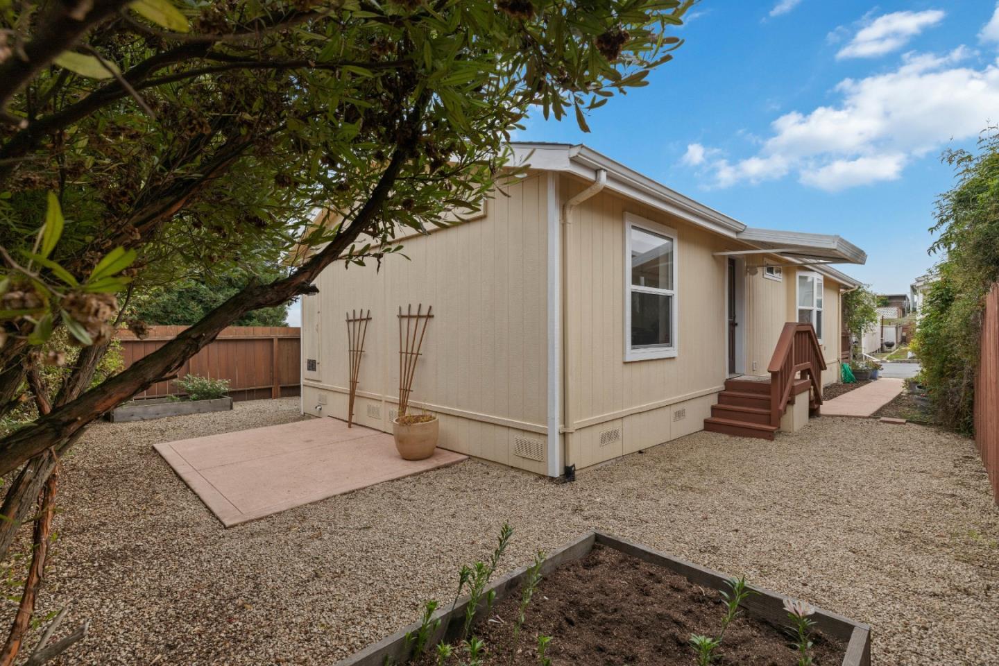 144 Holm Road Unit: 75