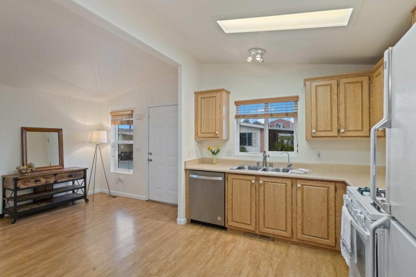 144 Holm Road Unit: 75