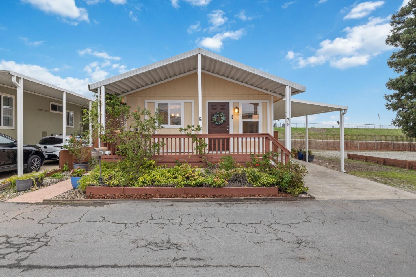 144 Holm Road Unit: 75