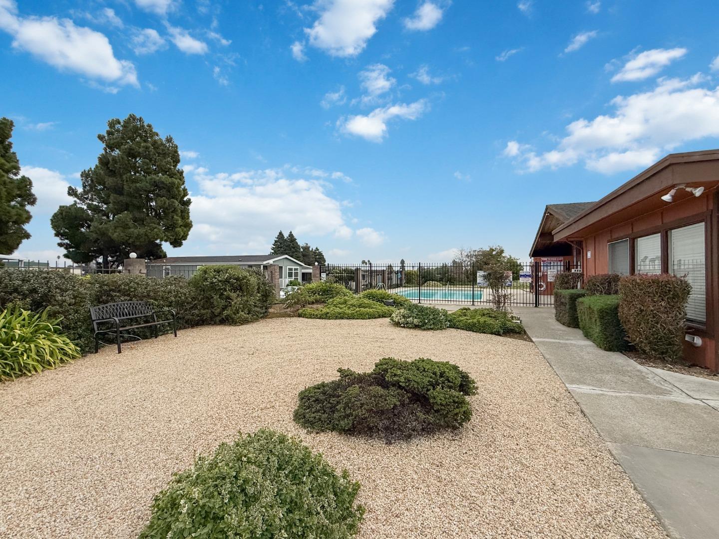 144 Holm Road Unit: 75