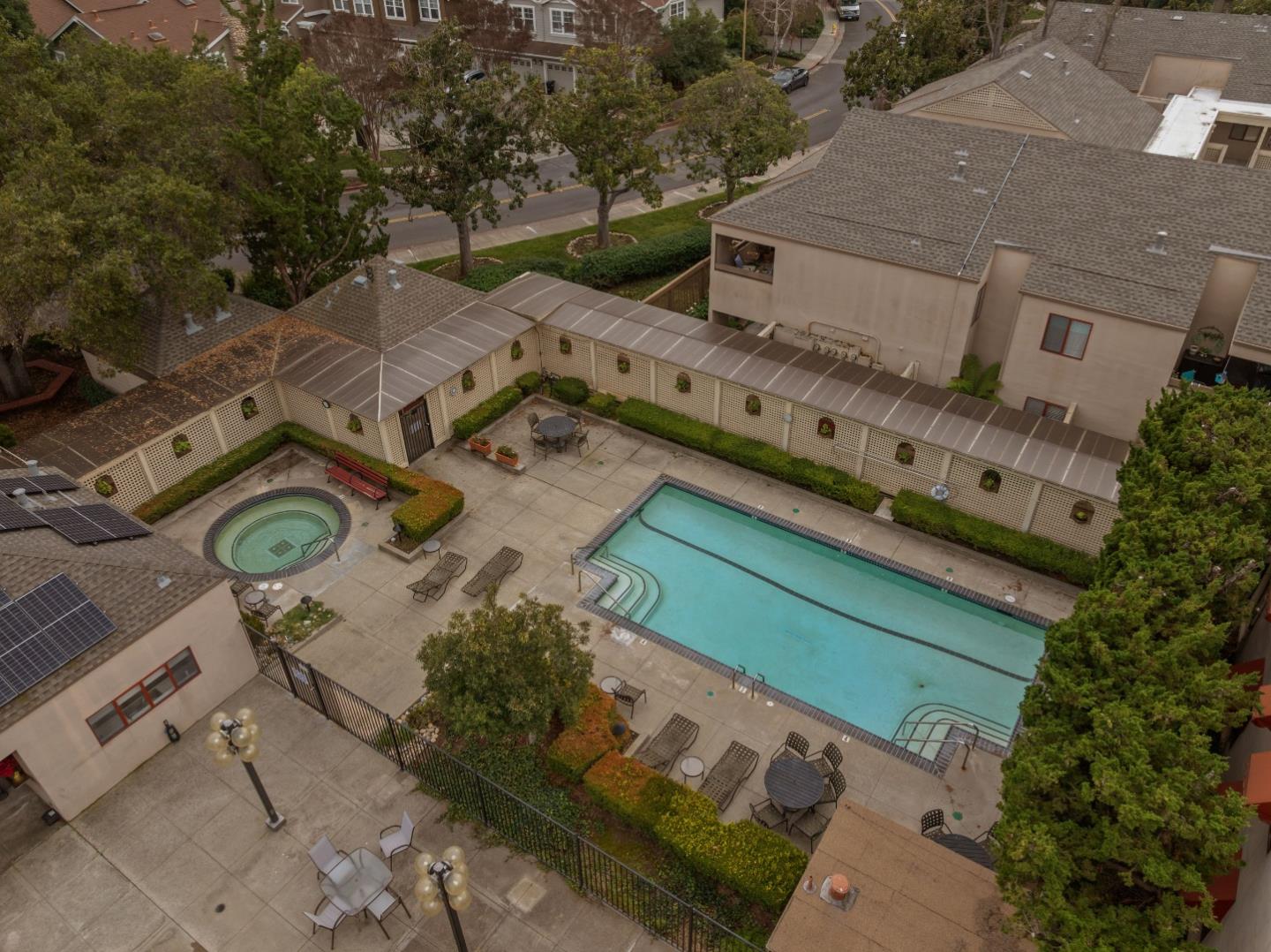 453 Alberto Way D155