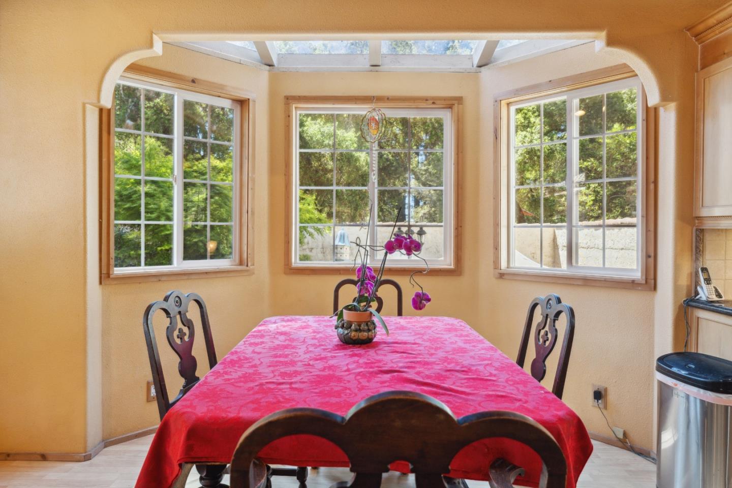 355 Santa Cruz Street