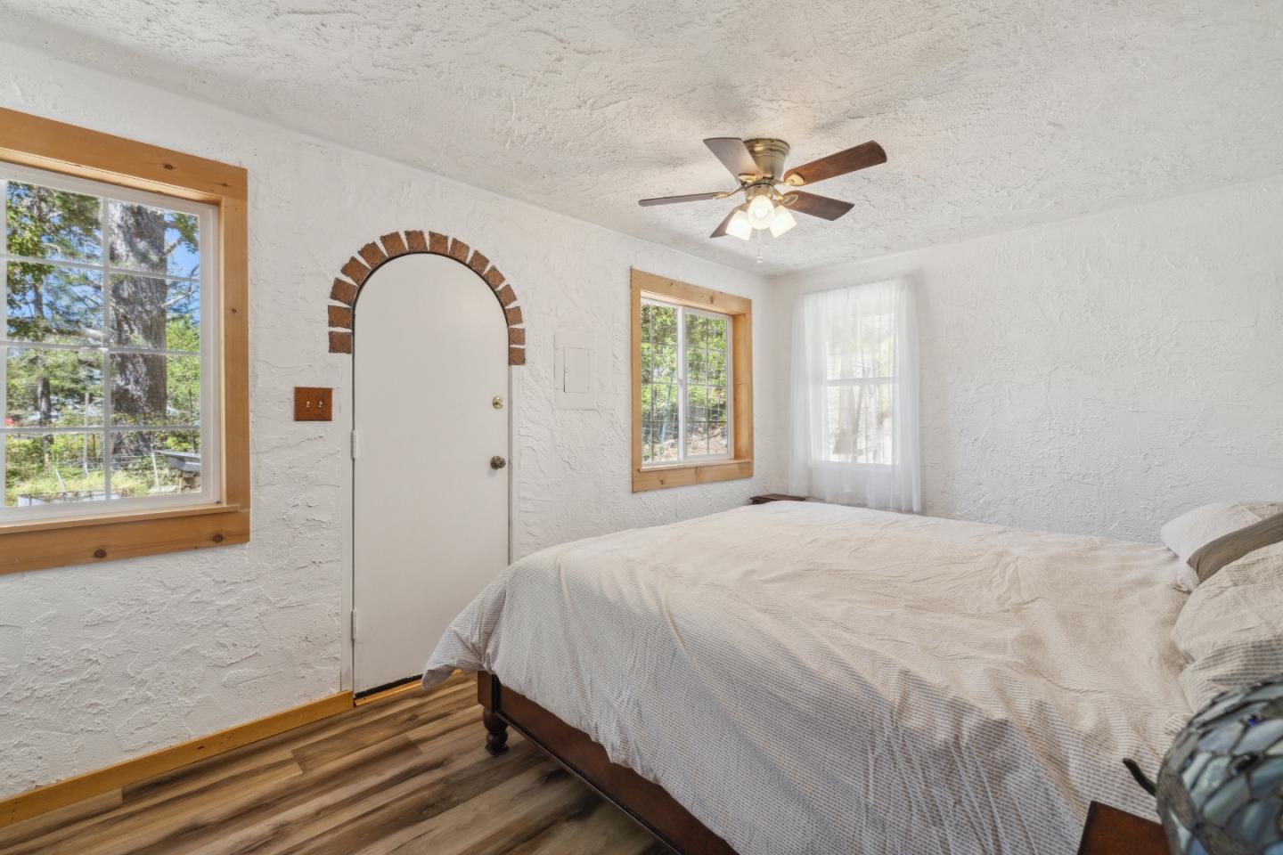 355 Santa Cruz Street