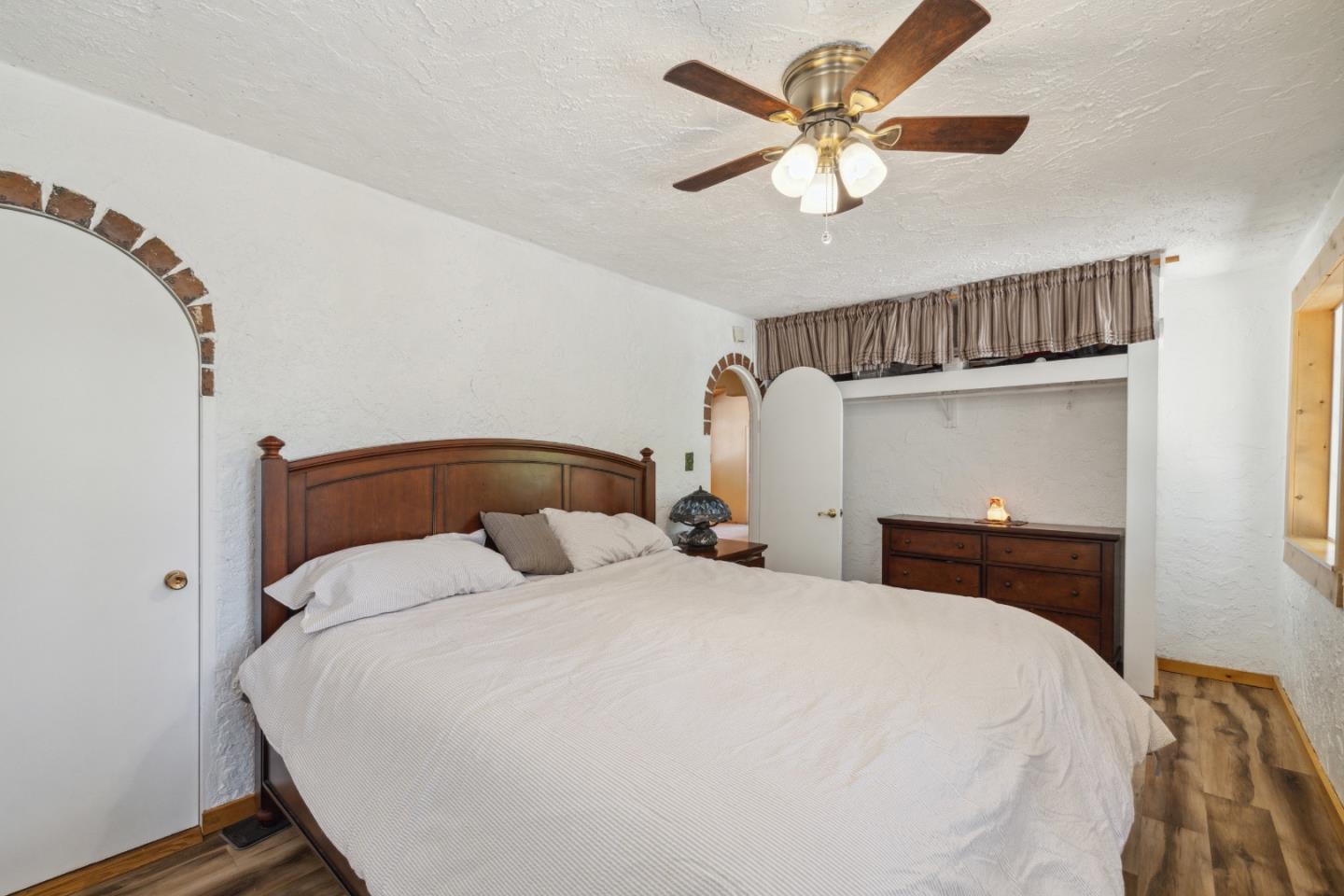 355 Santa Cruz Street