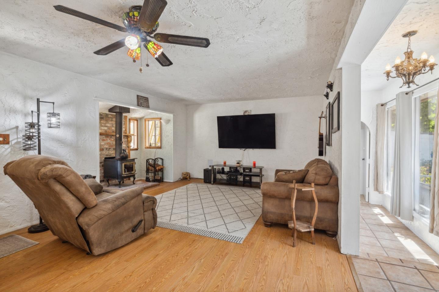 355 Santa Cruz Street