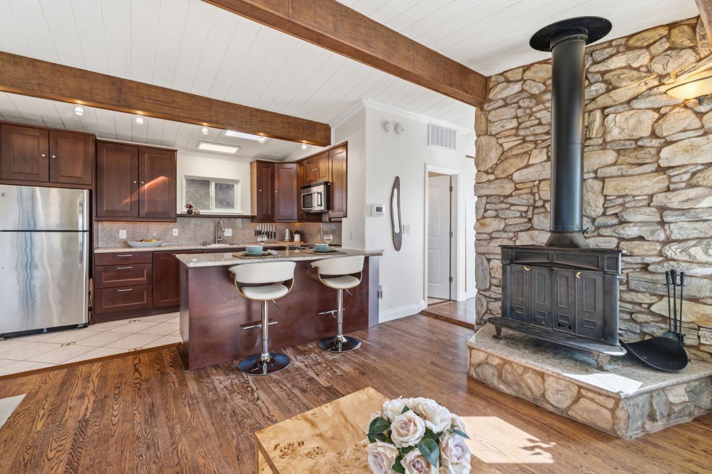 11207 Lake Boulevard