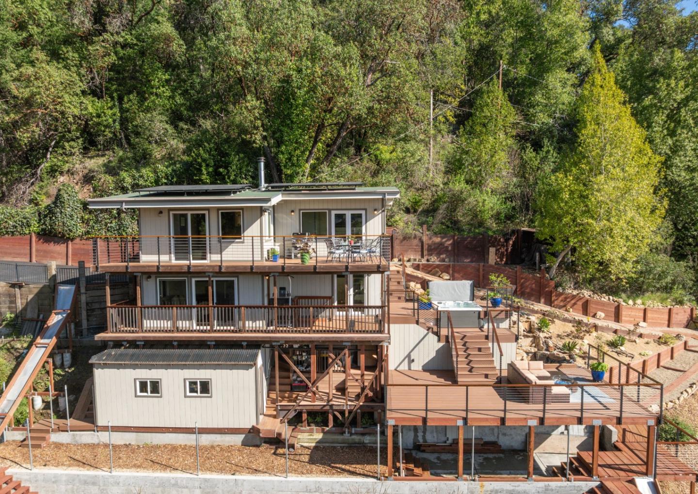 11207 Lake Boulevard