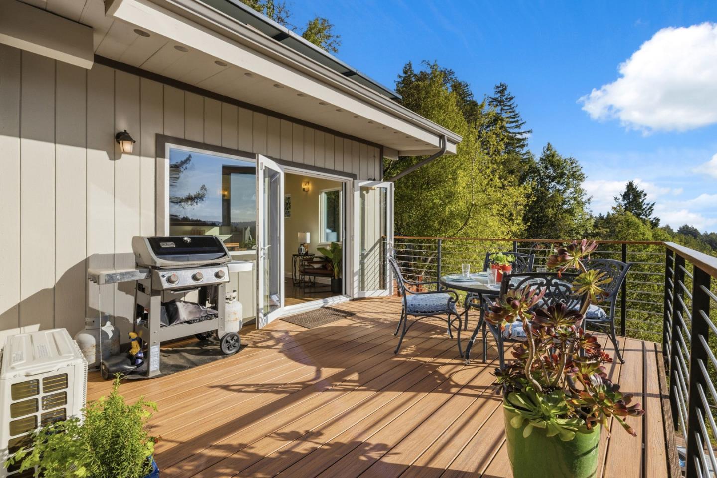 11207 Lake Boulevard