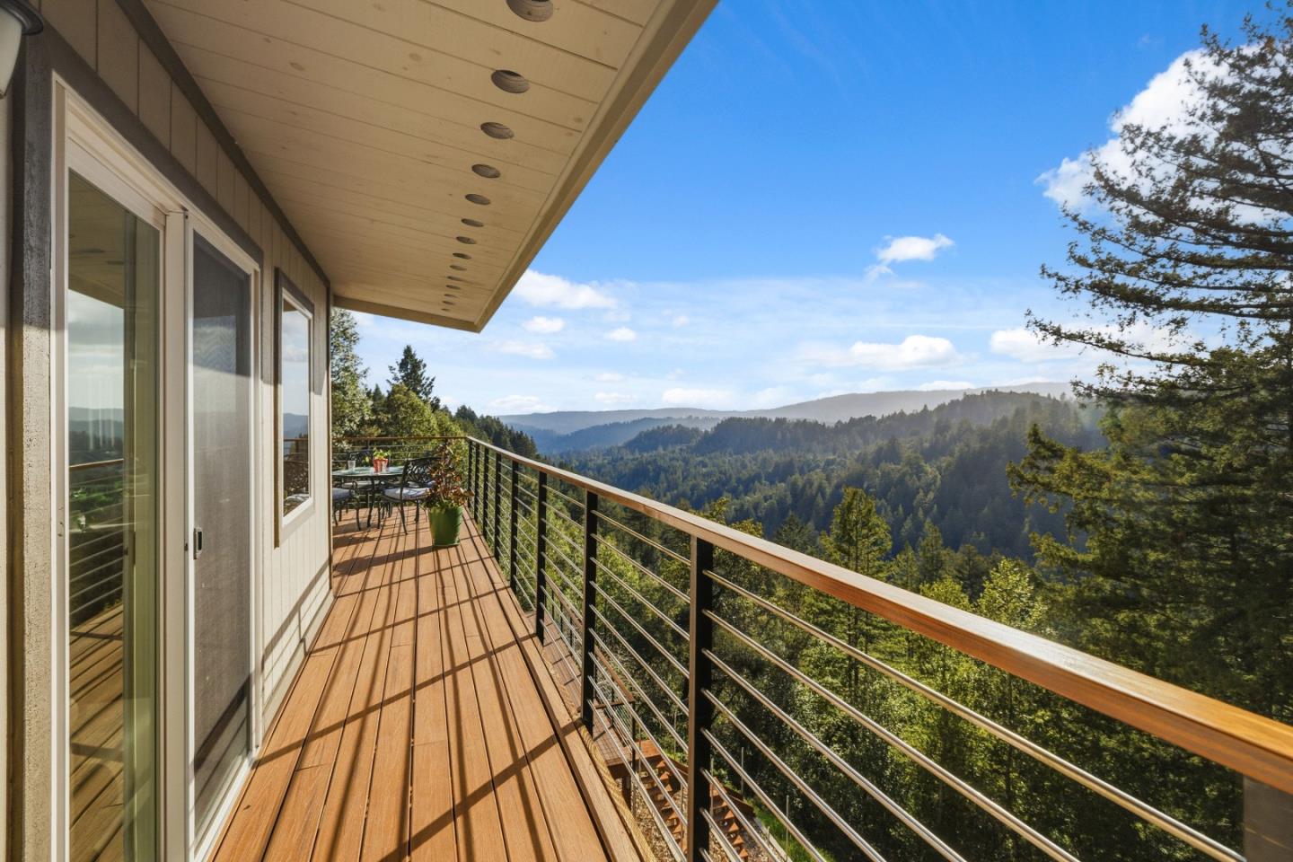 11207 Lake Boulevard