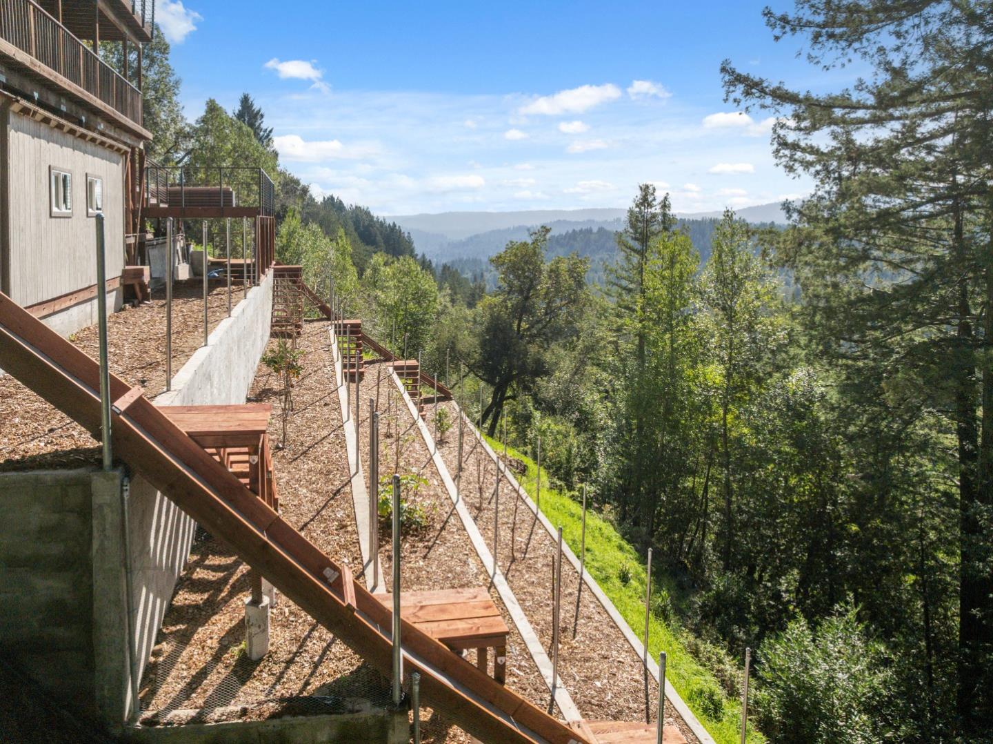 11207 Lake Boulevard