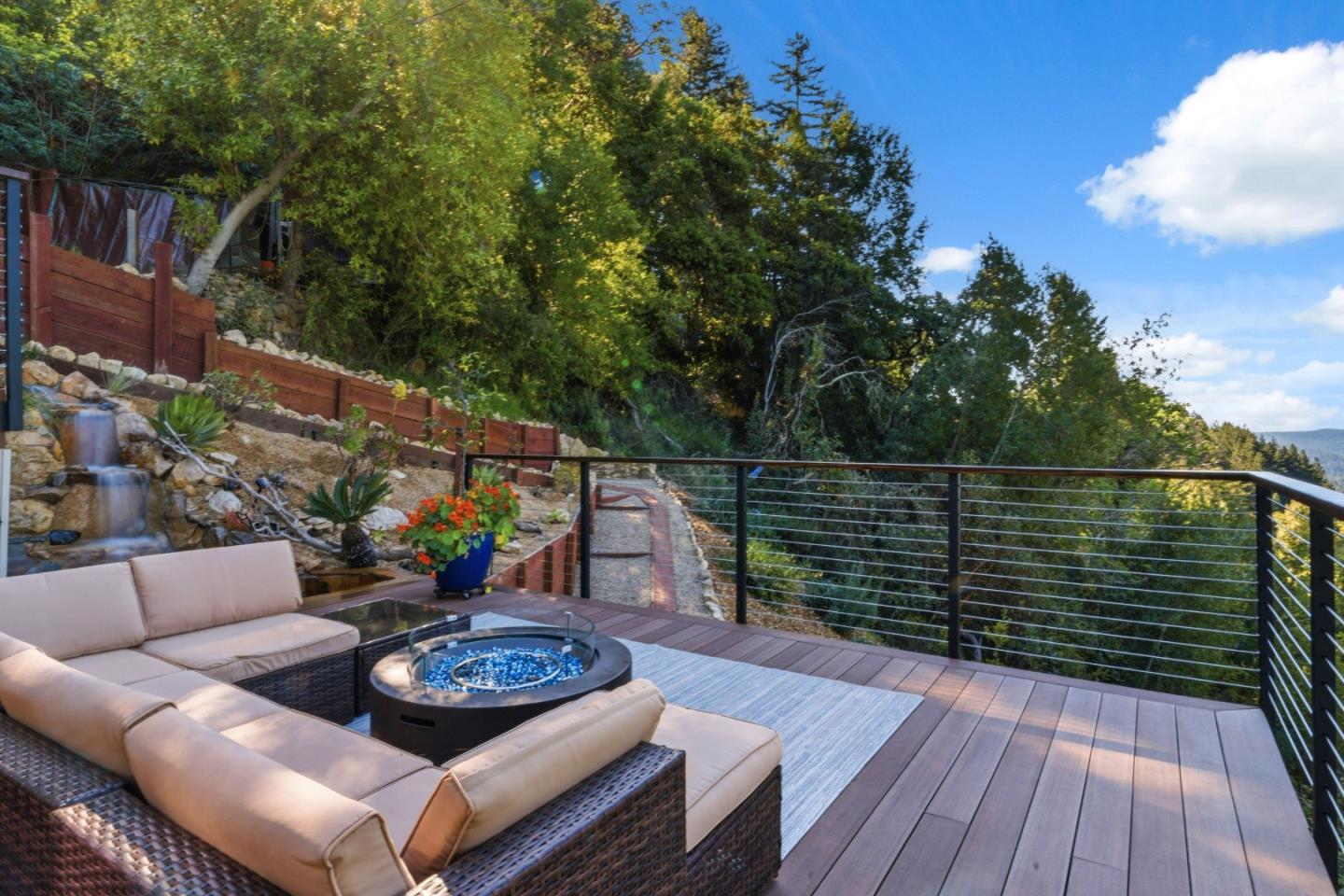 11207 Lake Boulevard