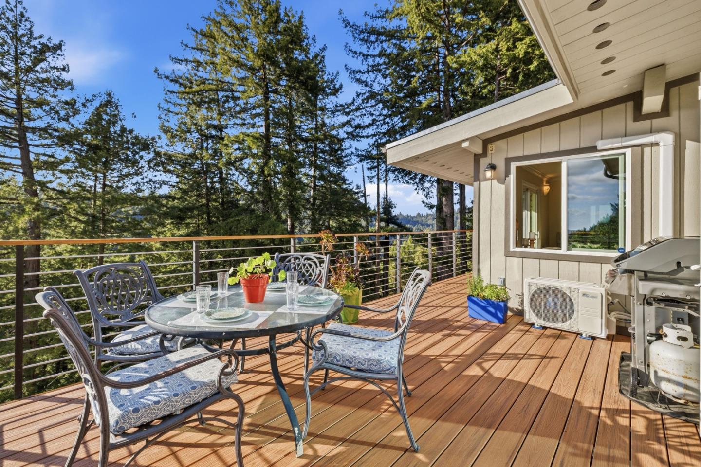 11207 Lake Boulevard