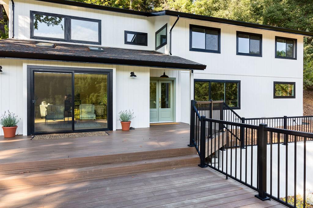 620 Manzanita Avenue