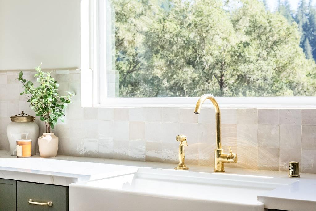 620 Manzanita Avenue