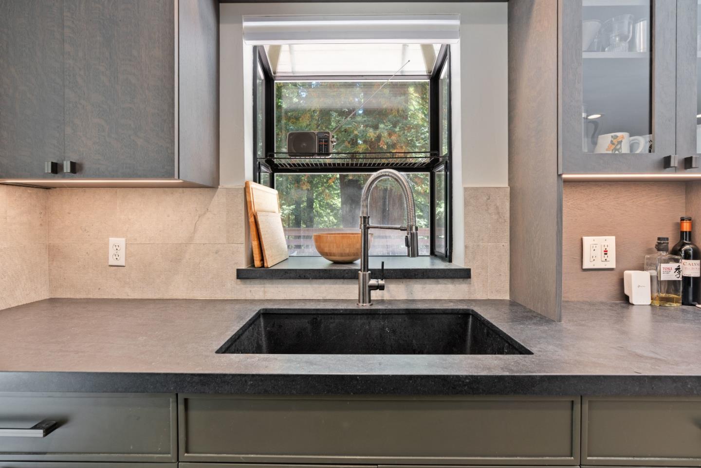 2305 Bear Canyon Road