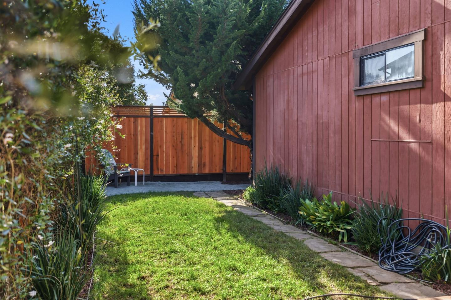 2258 Juan Pablo Lane