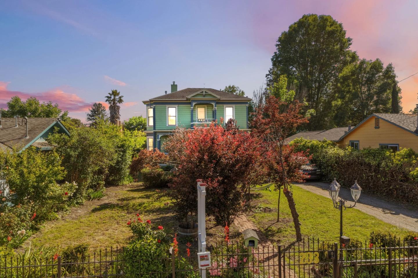 233 Van Ness Avenue