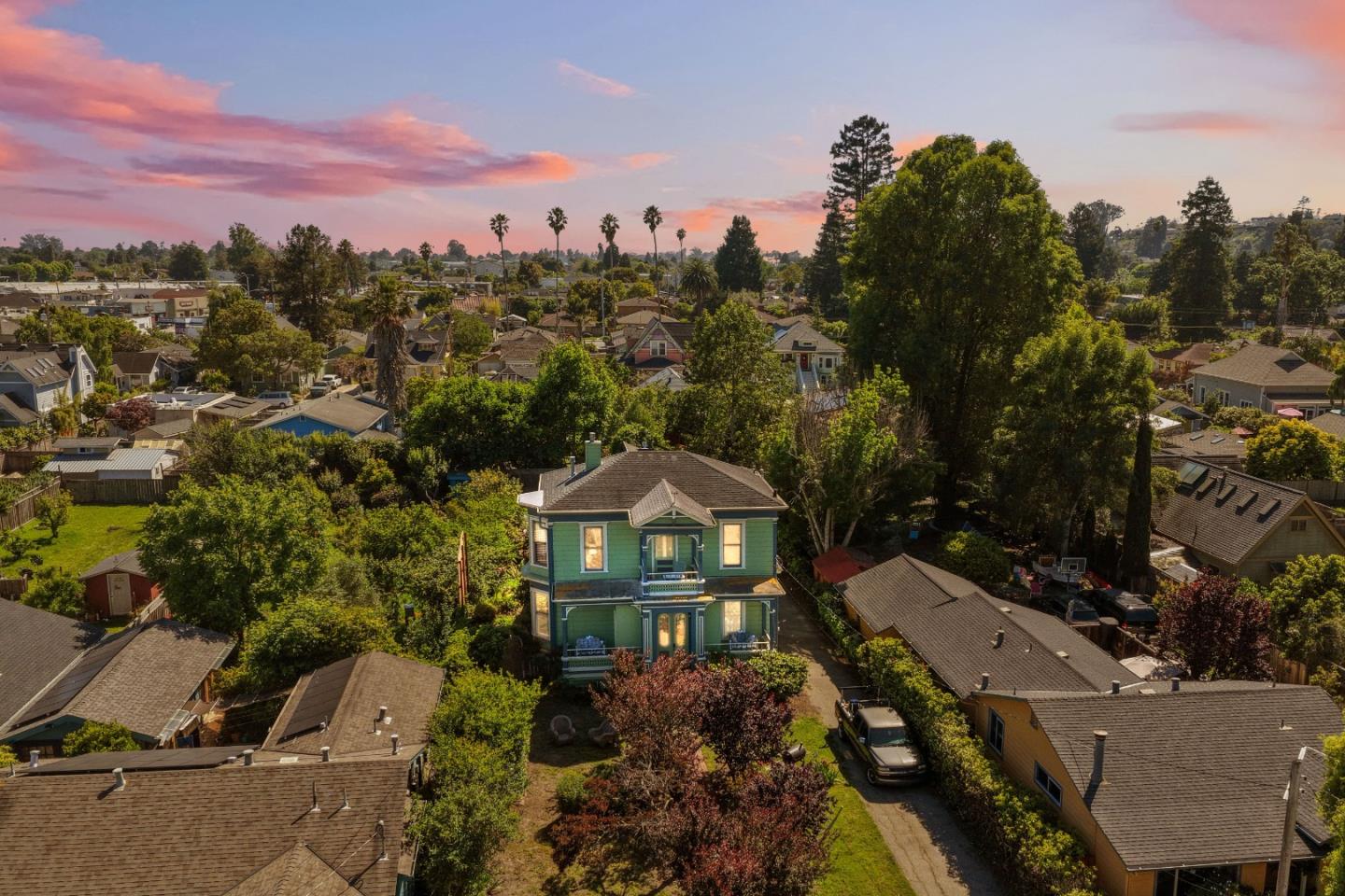 233 Van Ness Avenue