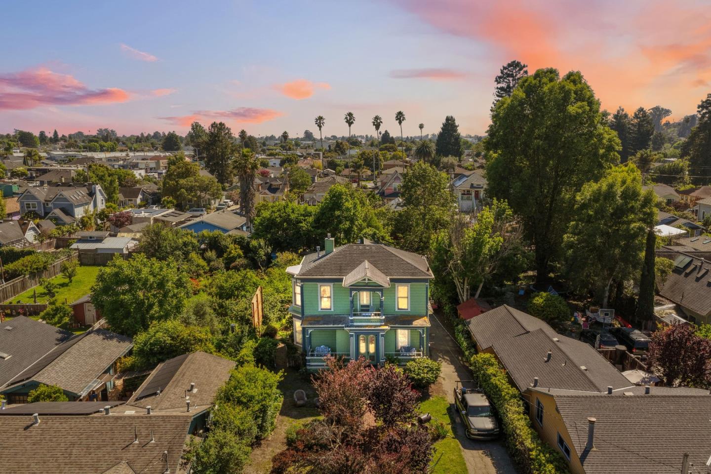233 Van Ness Avenue