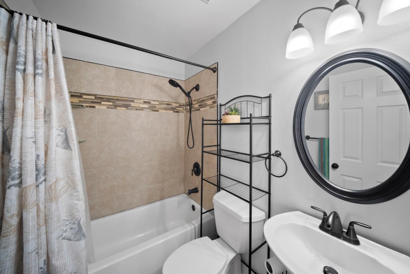 111 Bean Creek Road 180