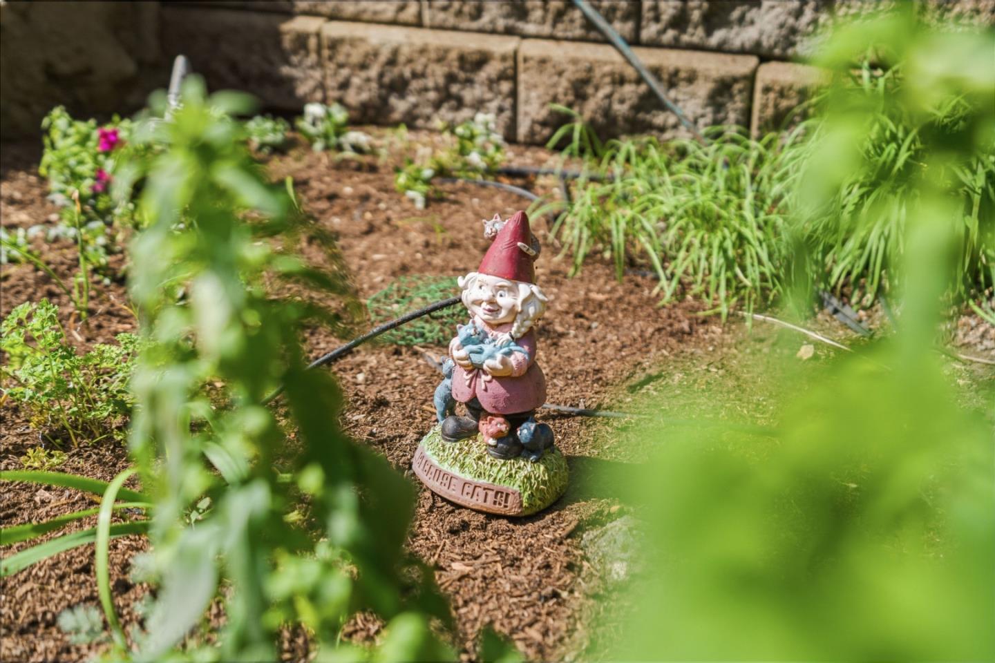 10931 Sequoia Avenue