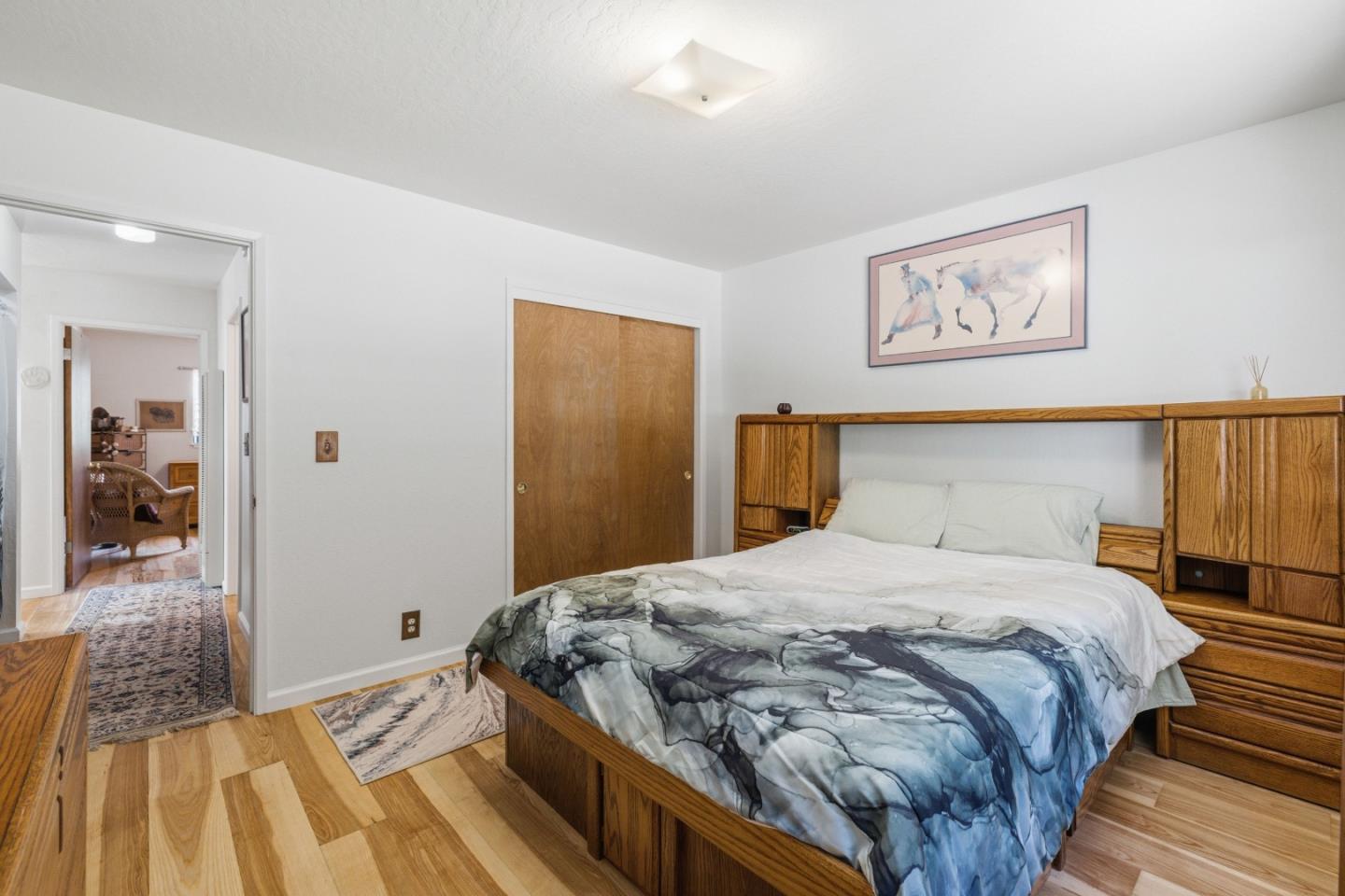 10931 Sequoia Avenue