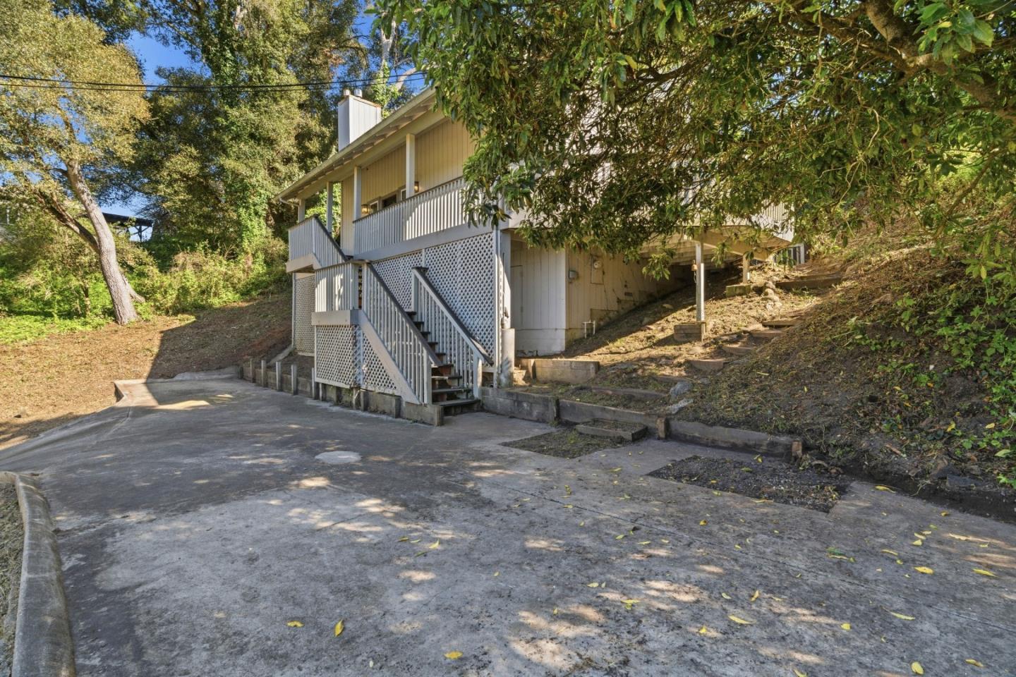 740 Loma Prieta Drive