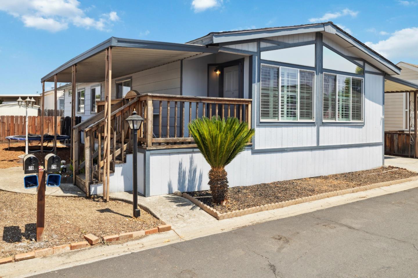 500 West 10th Street Unit: 79