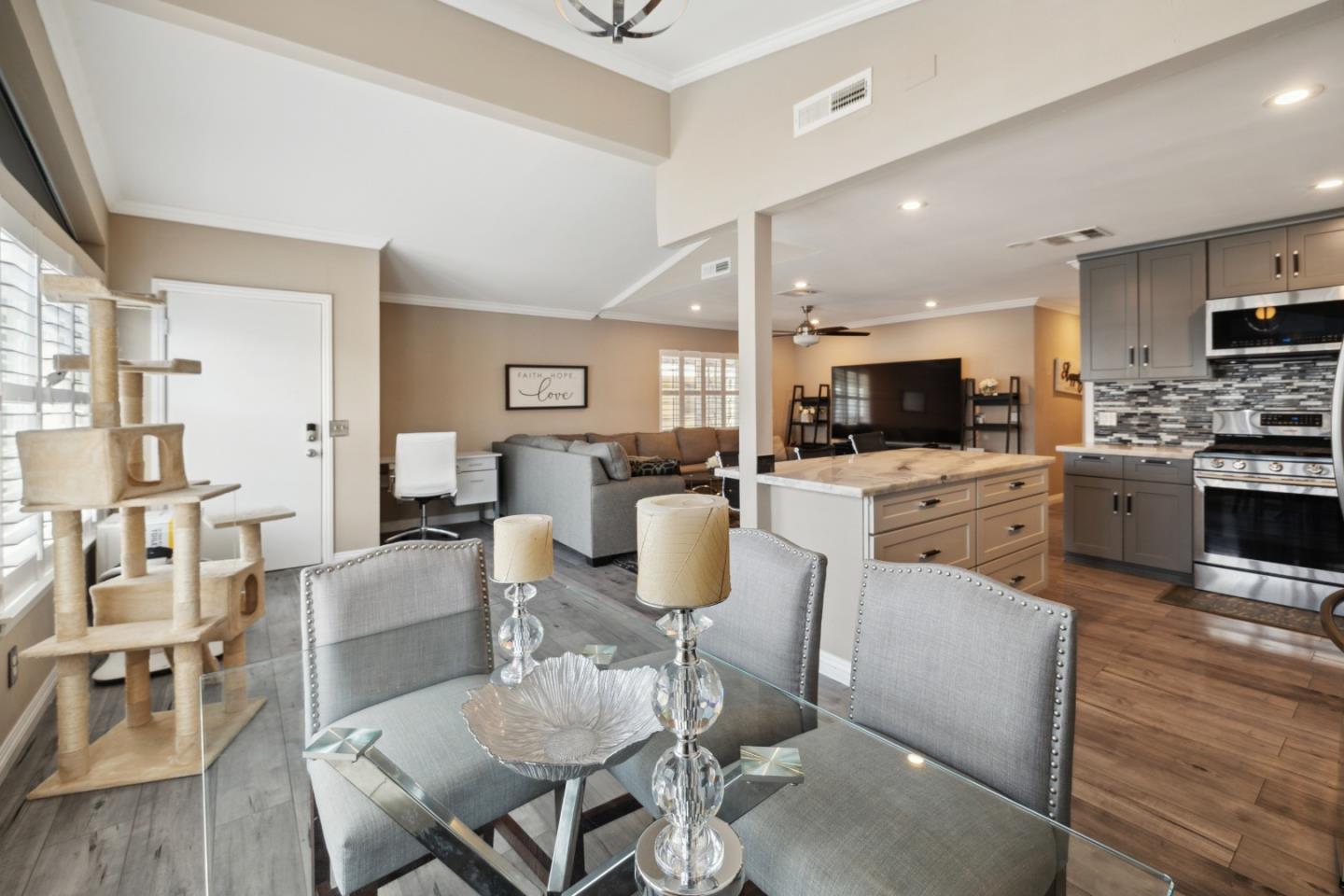 500 West 10th Street Unit: 79