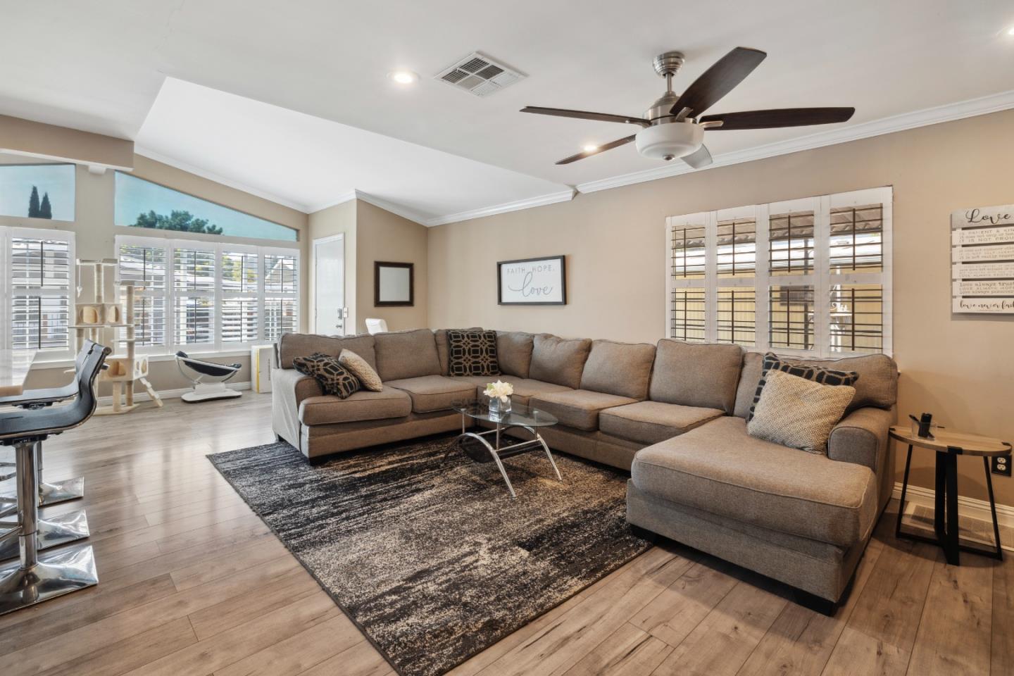 500 West 10th Street Unit: 79