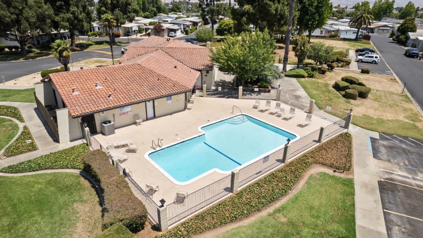 500 West 10th Street Unit: 79