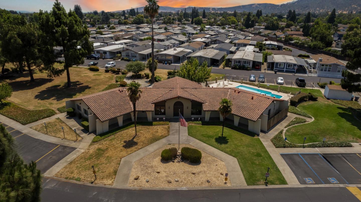 500 West 10th Street Unit: 79