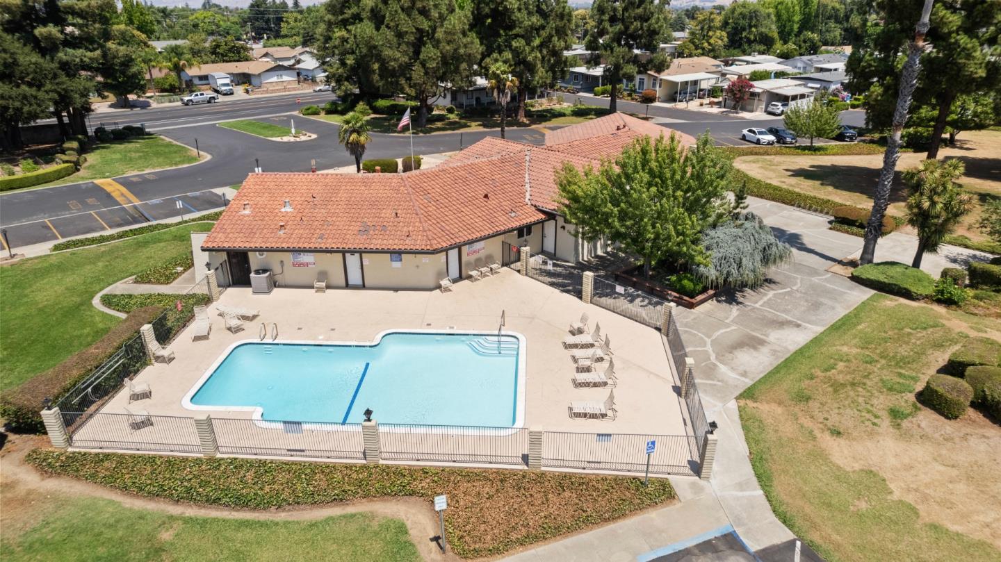 500 West 10th Street Unit: 79