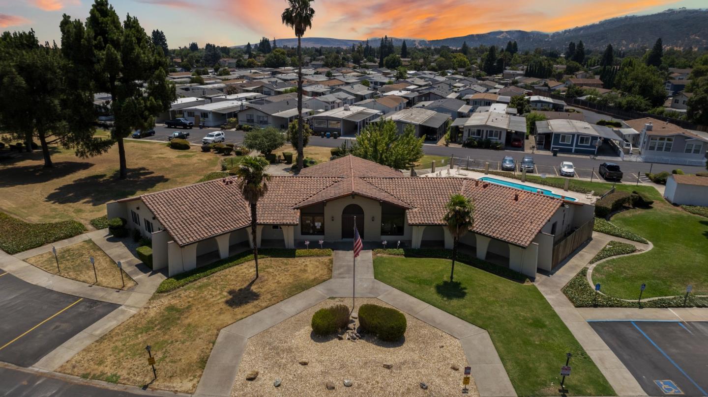 500 West 10th Street Unit: 79