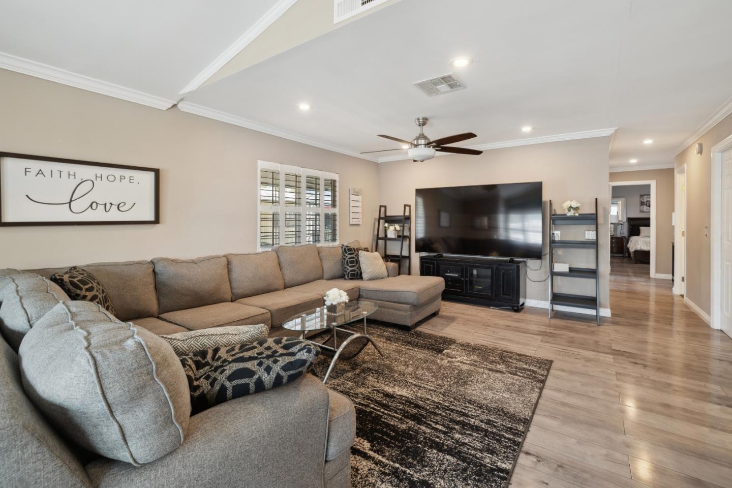 500 West 10th Street Unit: 79