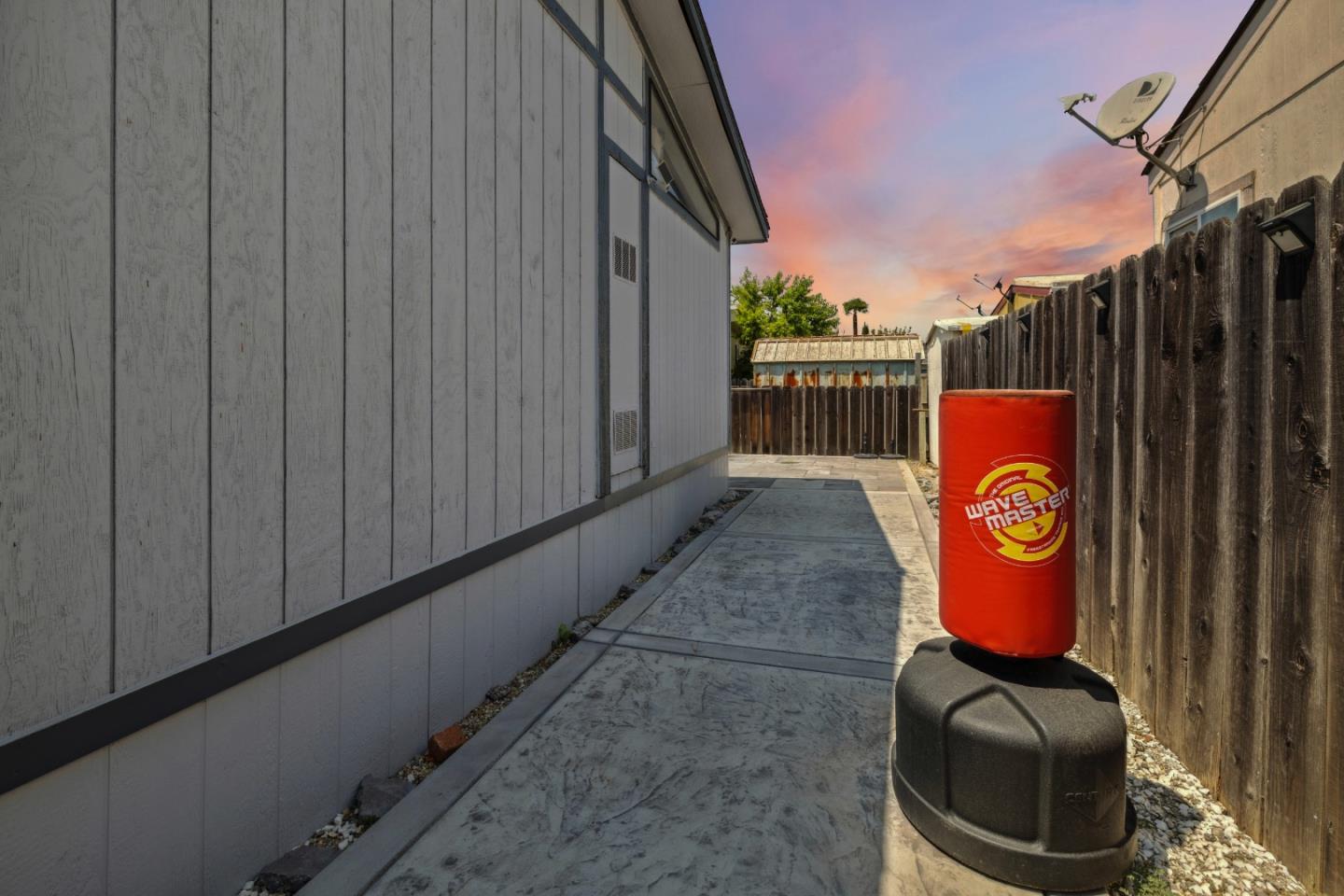 500 West 10th Street Unit: 79