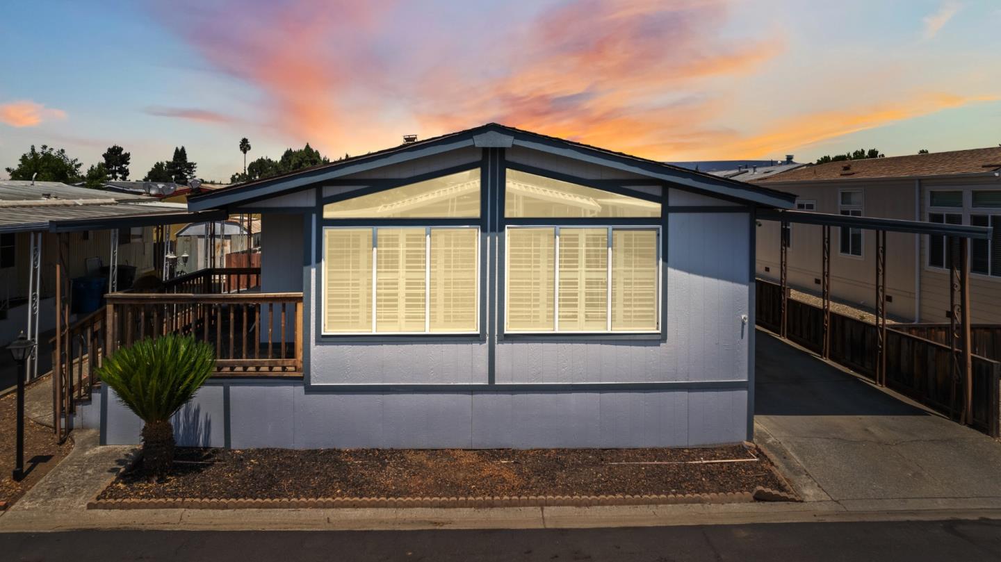 500 West 10th Street Unit: 79